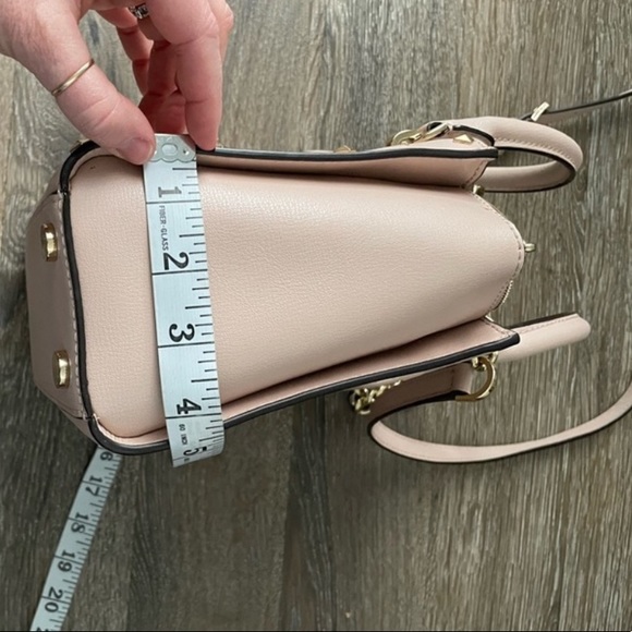 Michael Kors Ellis Studded Crossbody Bag🌸🌷🌸 - Picture 6 of 14